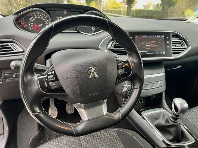 PEUGEOT 308 active business 2019