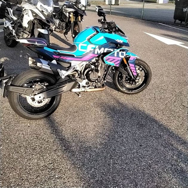CFMOTO Nk 800 SPORT GP 