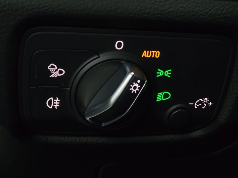 AUDI A3 LIMOUSINE 1.6 TDI 116cv Business Line Boîte Auto S-Tronic7