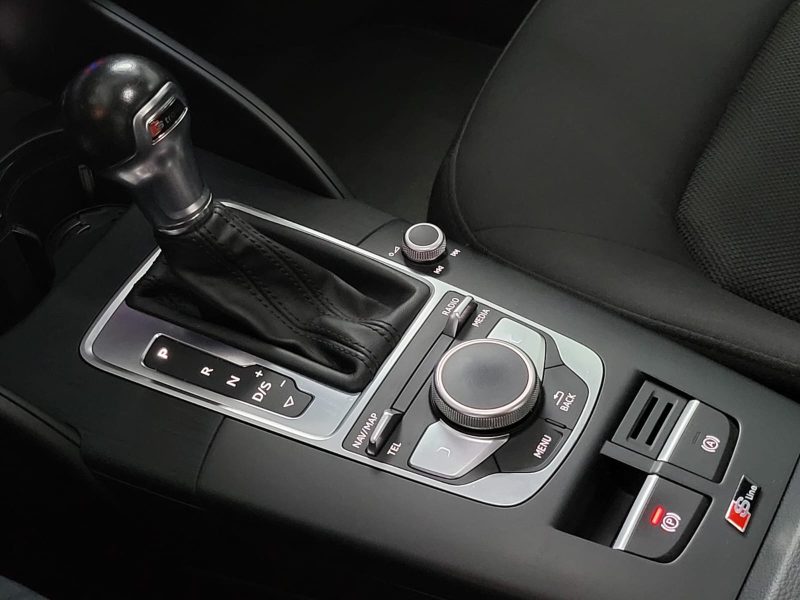 AUDI A3 LIMOUSINE 1.6 TDI 116cv Business Line Boîte Auto S-Tronic7