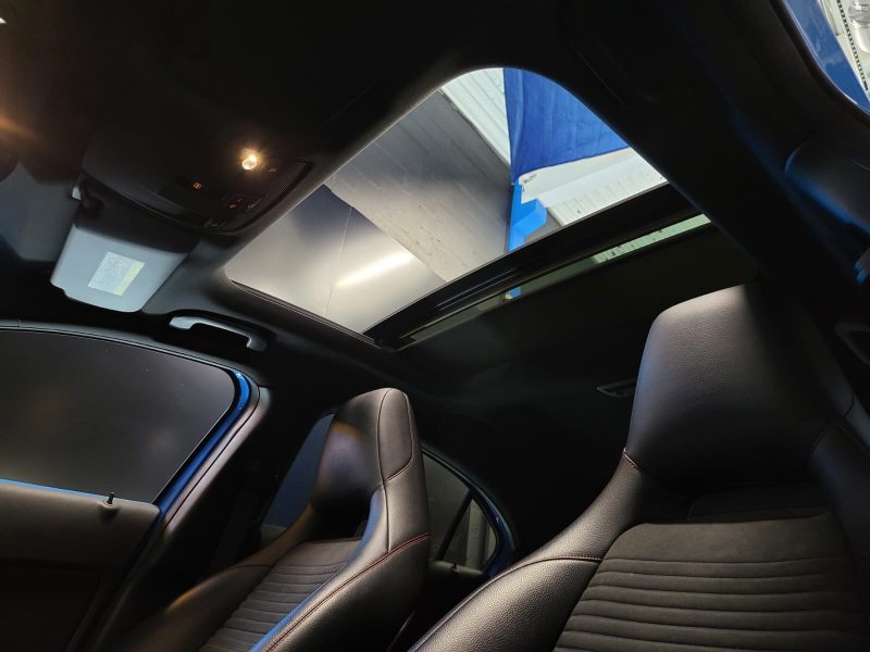 MERCEDES CLASSE A 200 PACK AMG FASCINATION / TOIT OUVRANT / SIEGES CHAUFFANTS / HARMAN KARDON