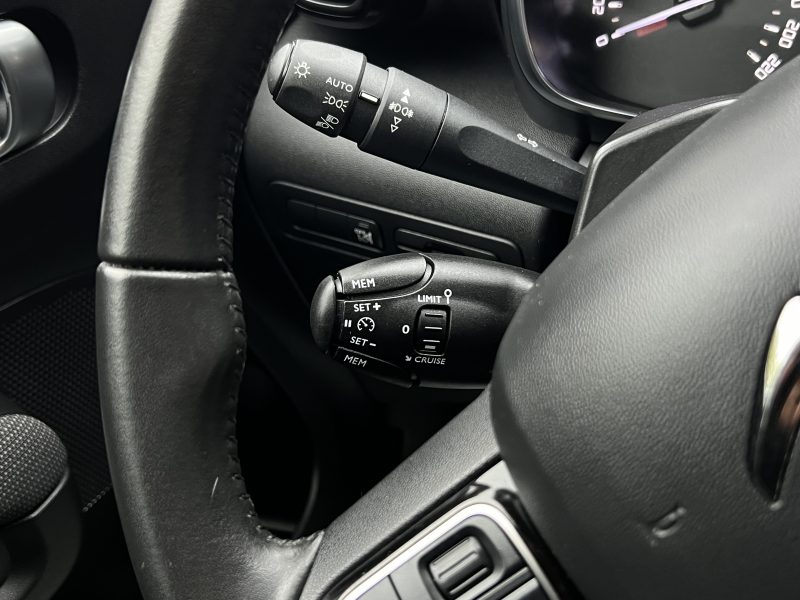 CITROEN C3 AIRCROSS SHINE 1.2 110 Cv BOITE AUTOMATIQUE / 1ERE MAIN 33 300 Kms - GARANTIE 1 AN