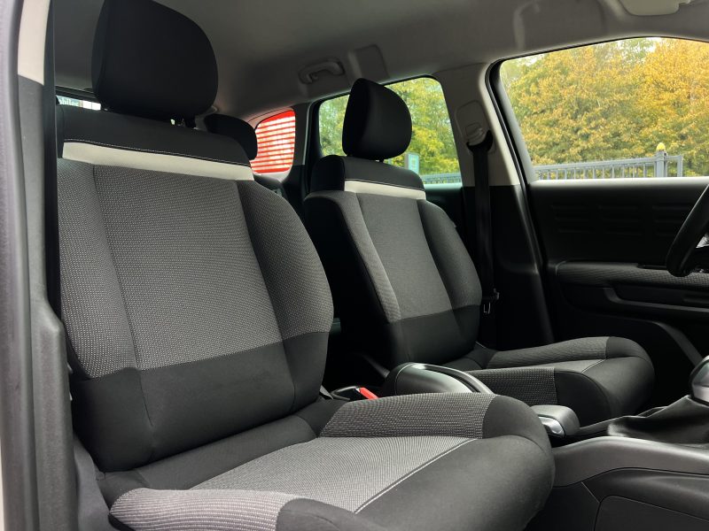 CITROEN C3 AIRCROSS SHINE 1.2 110 Cv BOITE AUTOMATIQUE / 1ERE MAIN 33 300 Kms - GARANTIE 1 AN