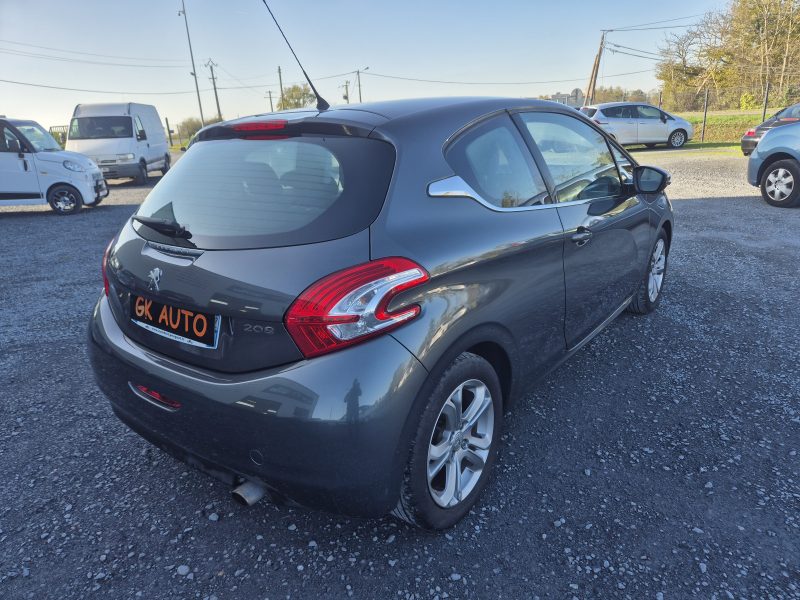 PEUGEOT 208 1.6 thp 120 CV 2014 135000 KM 