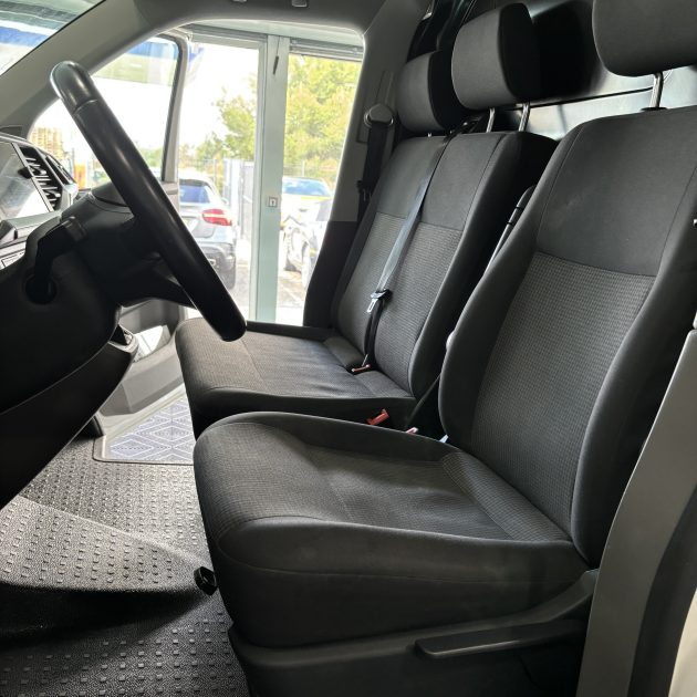 VOLKSWAGEN TRANSPORTER T6 Fourgon 2.0 TDI 150 cv L2 BUSINESS LINE DSG Garantie 12 mois