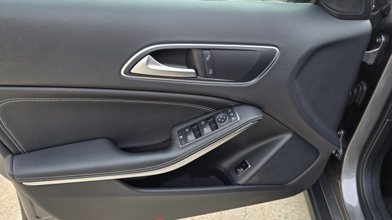 MERCEDES  CLASSE GLA 2017