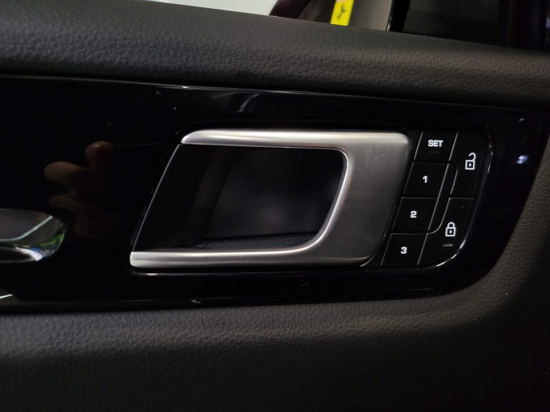 PORSCHE CAYENNE COUPE E-HYBRID 3.0 V6 462cv PLATINUM / PDLS / 360 / PACK CHRONO