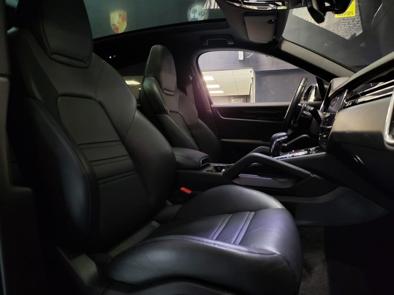 PORSCHE CAYENNE COUPE E-HYBRID 3.0 V6 462cv PLATINUM / PDLS / 360 / PACK CHRONO