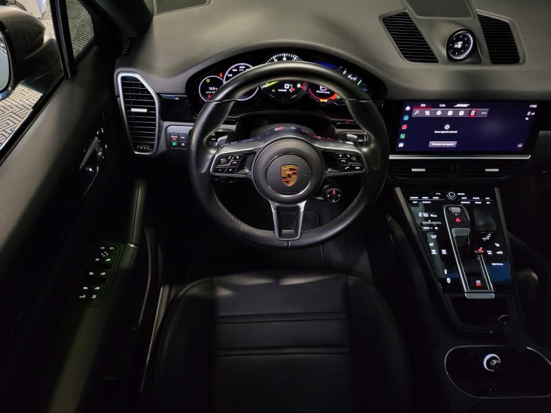 PORSCHE CAYENNE COUPE E-HYBRID 3.0 V6 462cv PLATINUM / PDLS / 360 / PACK CHRONO