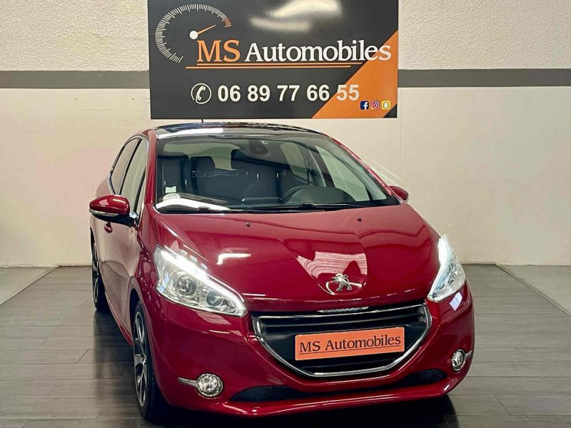 PEUGEOT 208 2015