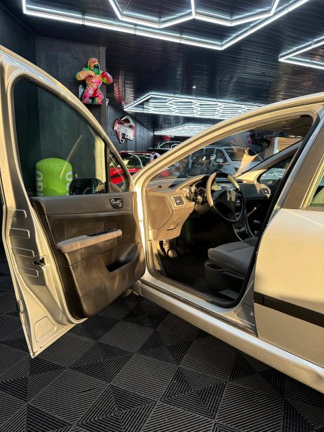 PEUGEOT 307 2004