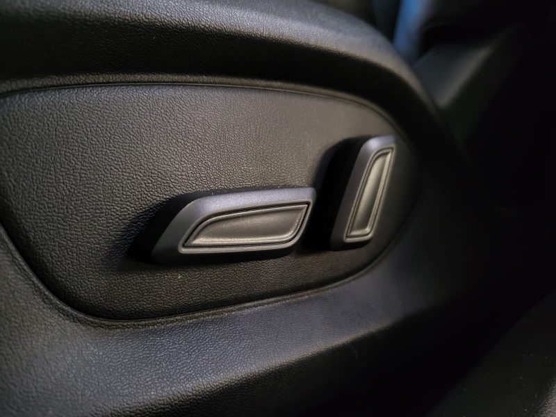 MG4 EV 204CV LUXURY 64 Kw / CAMERA 360° + SIEGE ELECTRIQUE + ACC+ TJA/