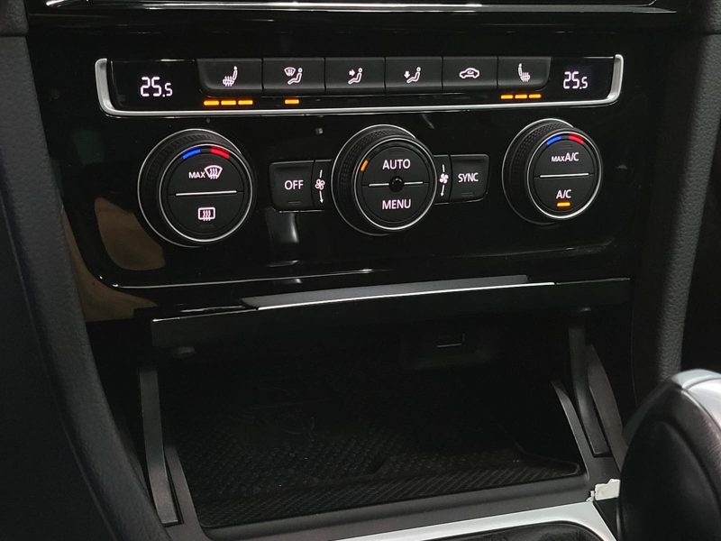 VII 2.0 TDI DSG7 150 cv / CARAT - R LINE