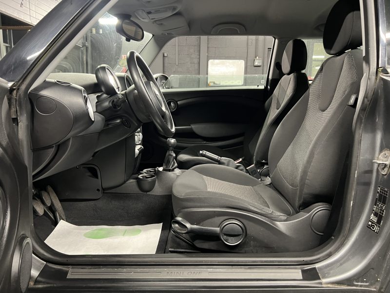 MINI MINI ONE II R56 1.4 i 75 Cv 52 700 Kms ORIGINE FRANCE BLUETOOTH BVM6 - GARANTIE 1 AN