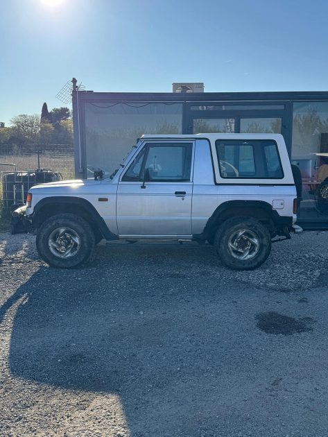 MITSUBISHI PAJERO 2.5 TD 4X4 