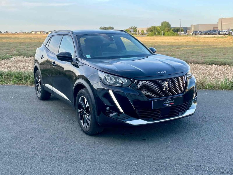 PEUGEOT 2008 1.5 BlueHDI 130 eat8 ROADTRIP