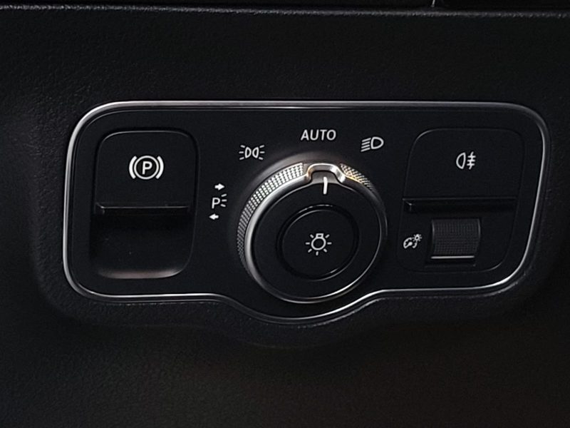 MERCEDES-BENZ GLA 200d 150cv AMG Line Premium+ Boîte Auto 8G-DCT