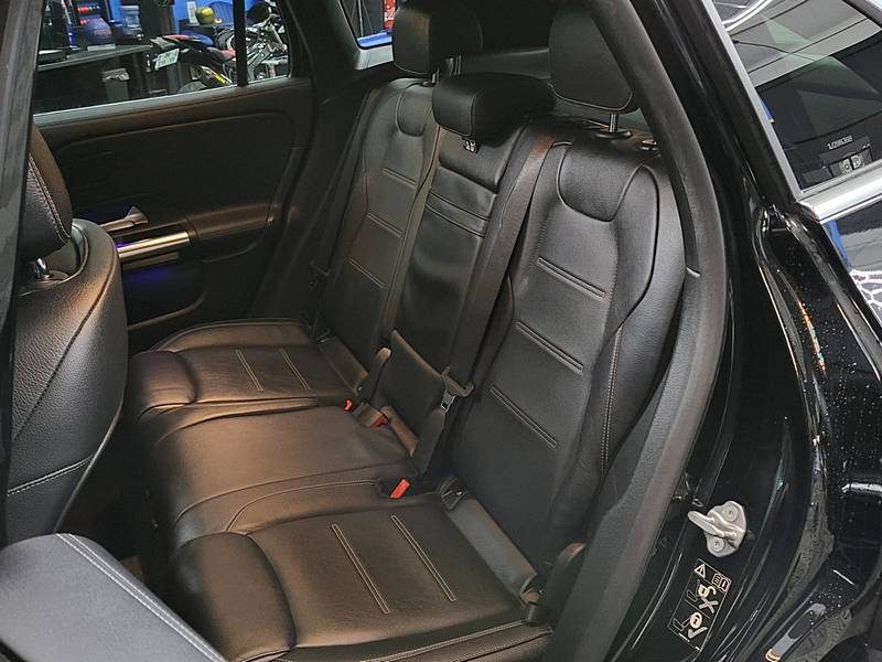 MERCEDES-BENZ GLA 200d 150cv AMG Line Premium+ Boîte Auto 8G-DCT