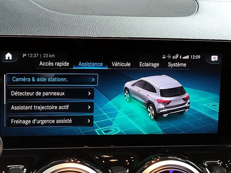 MERCEDES-BENZ GLA 200d 150cv AMG Line Premium+ Boîte Auto 8G-DCT