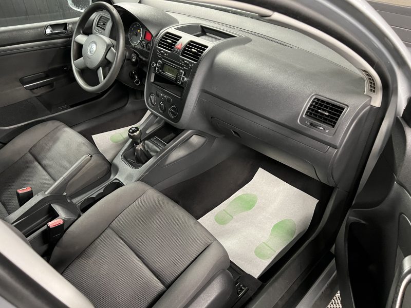VOLKSWAGEN GOLF 5 V 1.4 75 Cv 5 PORTES / CLIMATISATION BLUETOOTH ORIGINE FRANCE - GARANTIE 1 AN