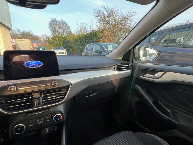 FORD FOCUS 1.0l EcoBoost Cool and Connect 100ch