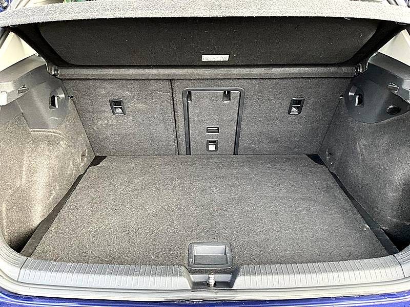 VOLKSWAGEN GOLF 2021