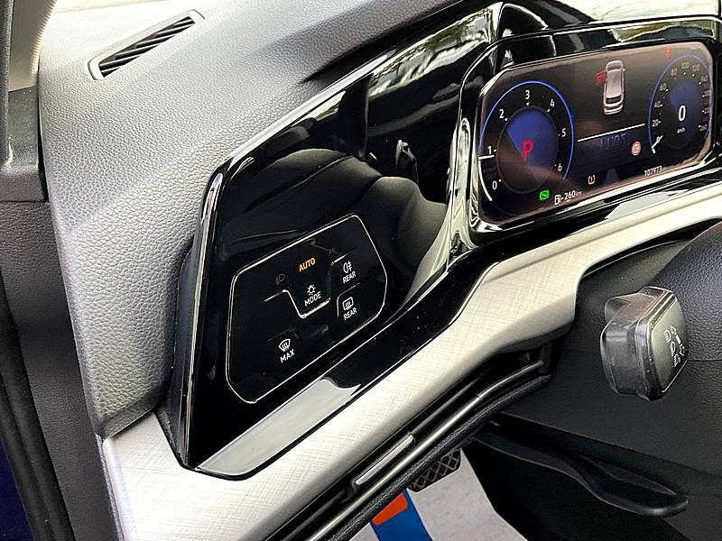 VOLKSWAGEN GOLF 2021