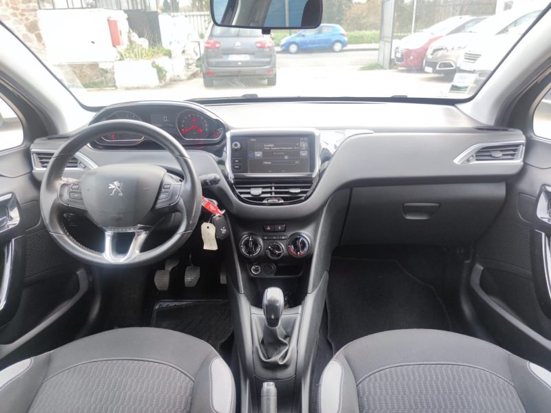 PEUGEOT 208 Style 1.2 82ch BVM5 CT OK