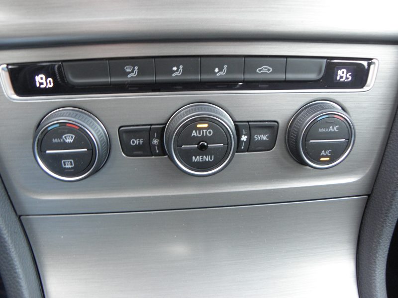 Volkswagen Golf VII 1.4 TSI 122ch BlueMotion Confortline