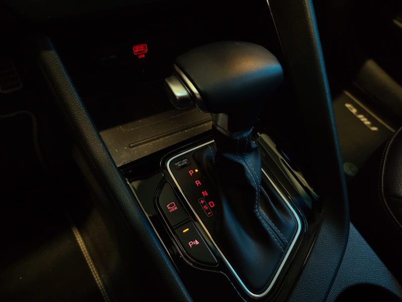 KIA NIRO 1.6 GDi 141cv PREMIUM / 1ERE MAIN+SUIVI COMPLET KIA+SIEGE ELECTRIQUE+CAMERA DE RECUL+CARPLA