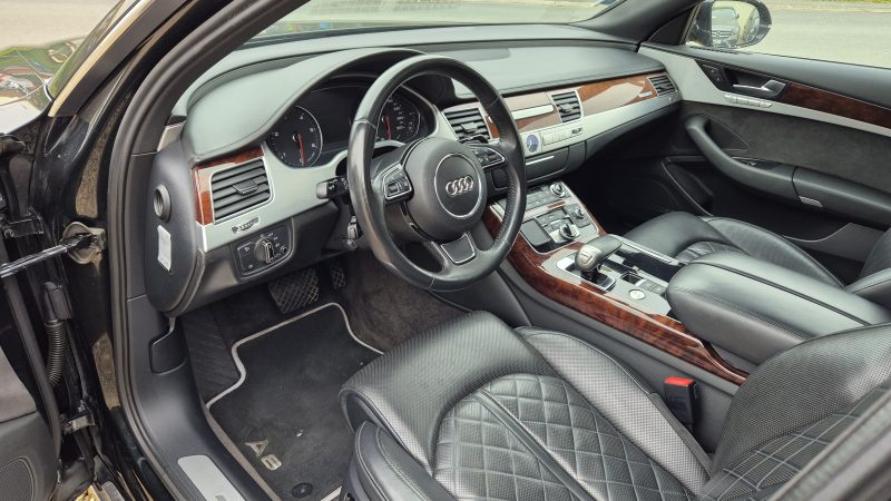 AUDI A8 2010