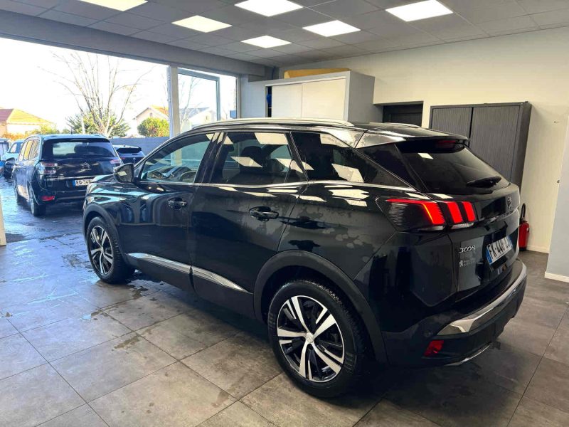 PEUGEOT 3008 2019