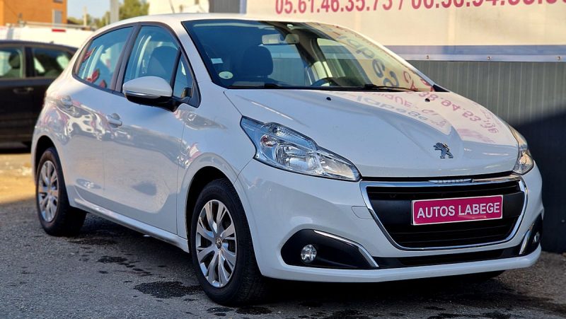 PEUGEOT 208 2019 PREMIUM PACK + CARPLAY