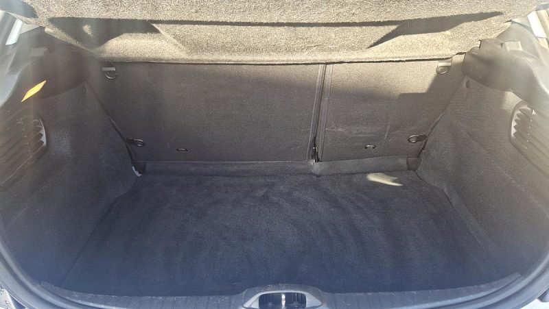 PEUGEOT 208 2019 PREMIUM PACK + CARPLAY