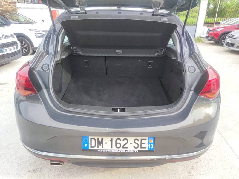 OPEL ASTRA J GTC 2013