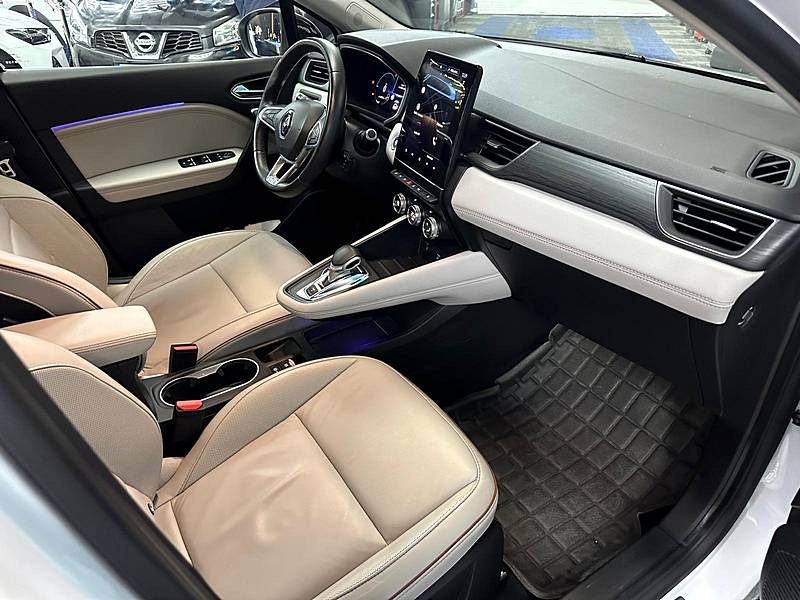 RENAULT CAPTUR INITIALE PARIS 1.6 TCe 145 HYBRID