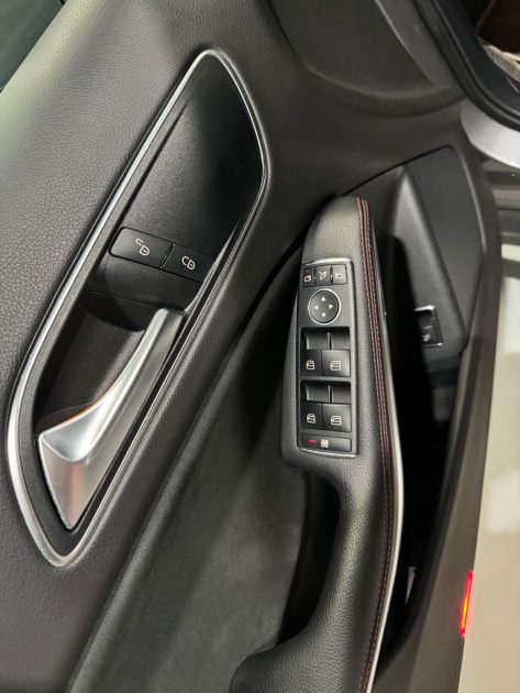 MERCEDES CLASSE GLA 220D 7-G DCT AMG FASCINATION 