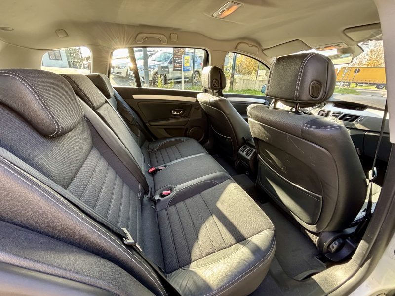 RENAULT LAGUNA ESTATE III 2.0 DCI 130 DYNAMIQUE