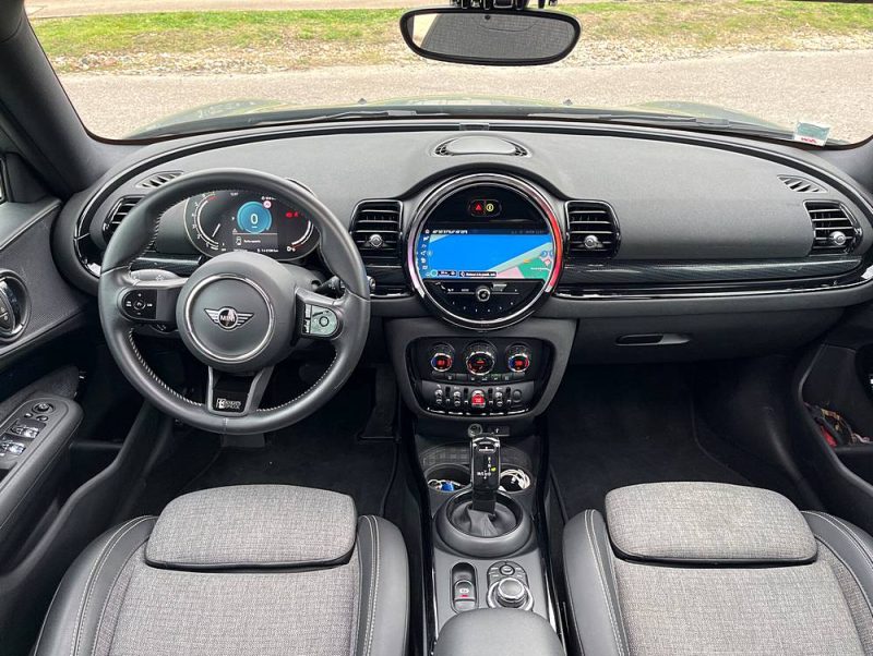 MINI CLUBMAN One KNIGHTSBRIDGE 1.5 L 102 ch Toit ouvrant