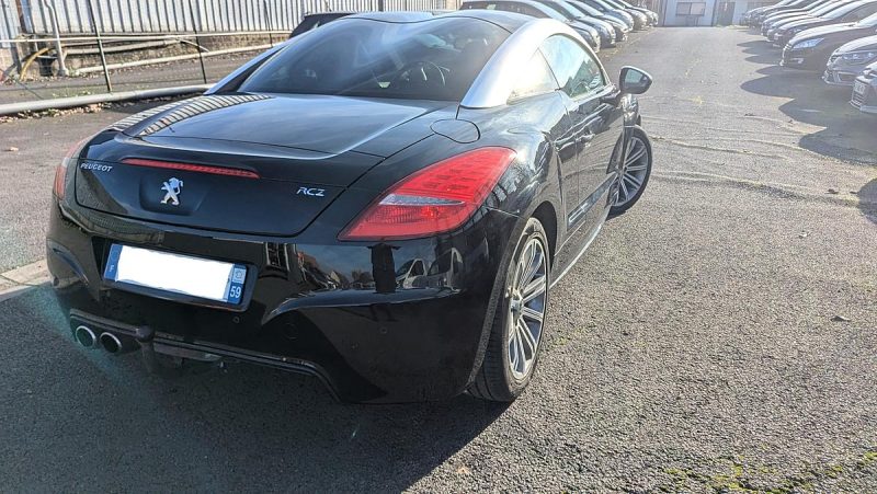 PEUGEOT  RCZ 2012