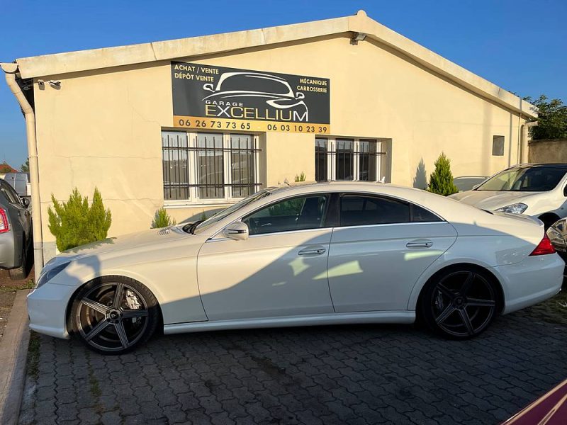 MERCEDES CLS AMG 63 514 CH ENTIEREMENT D'ORIGINE GARANTIE 12 MOIS 