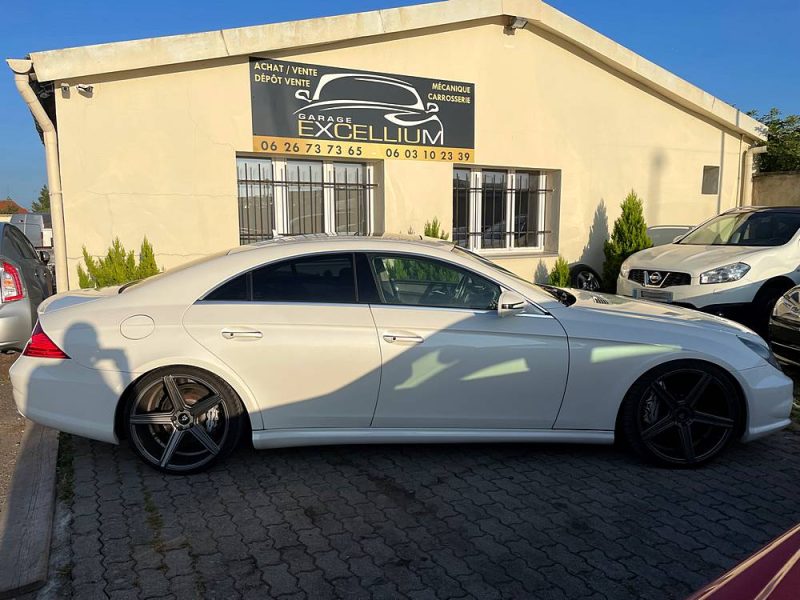 MERCEDES CLS AMG 63 514 CH ENTIEREMENT D'ORIGINE GARANTIE 12 MOIS 