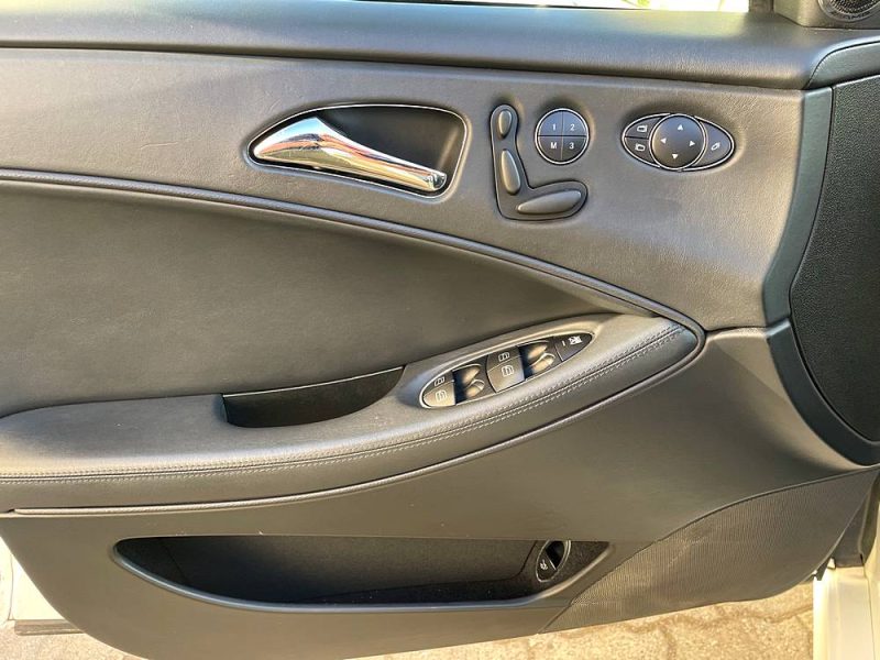 MERCEDES CLS AMG 63 514 CH ENTIEREMENT D'ORIGINE GARANTIE 12 MOIS 