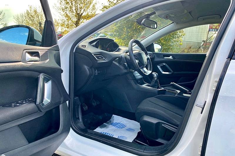 PEUGEOT 308 SW II 1.6 HDi 100 ACTIVE BUSINESS BVM5