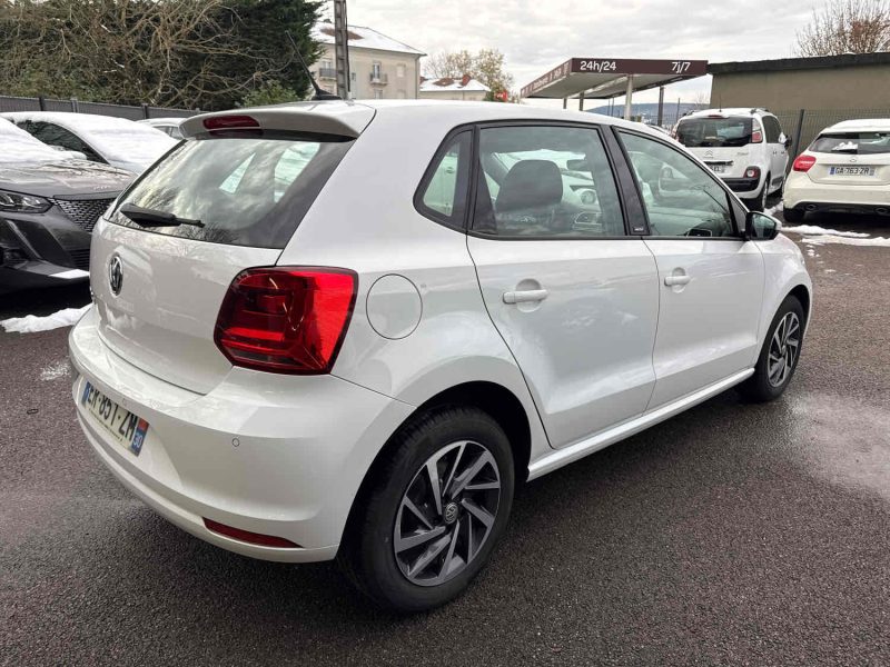 VOLKSWAGEN POLO 2017