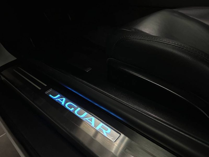 JAGUAR F-TYPE 2016 COUPE 3.0 V6 340 R-Dynamic*PANO*MERIDIAN*CAMERA*