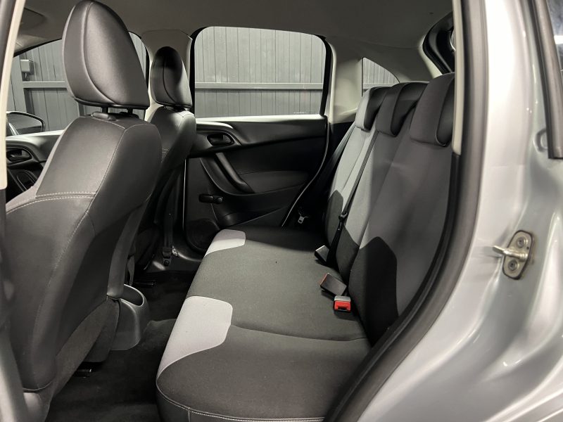 CITROEN C3 II PHASE 2 - 1.2 82 Cv PREMIERE MAIN / BLUETOOTH CRIT AIR 1 - GARANTIE 1 AN