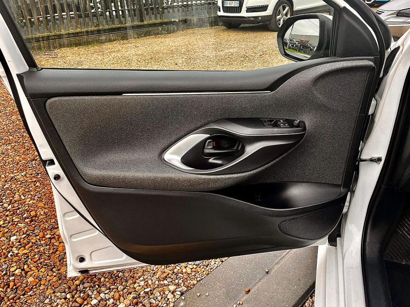 TOYOTA YARIS 116H DYNAMIC 11/2021