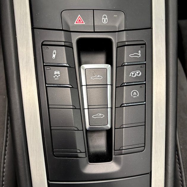 PORSCHE 911 TARGA 4 GTS PDK Garantie 12 mois extensible