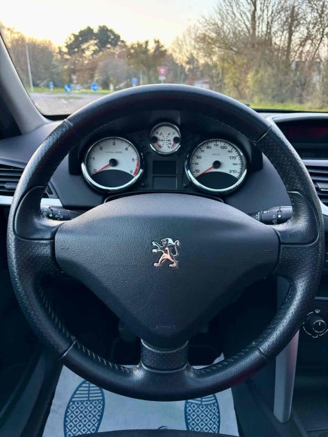 PEUGEOT 207 SW 1.6 HDI 92CH FAP BLEU LION SERIE 64